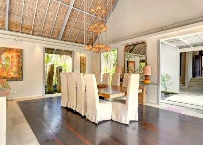 Luxury Private Pool In Villa *