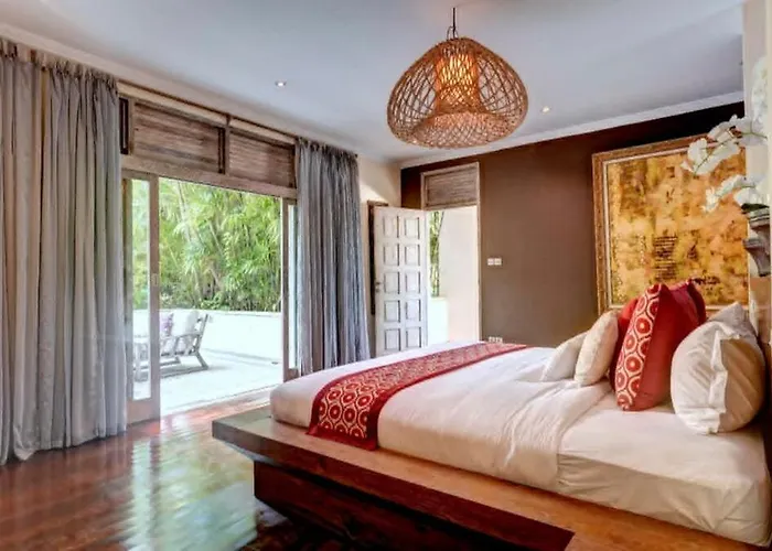 Luxury Private Pool In Villa
